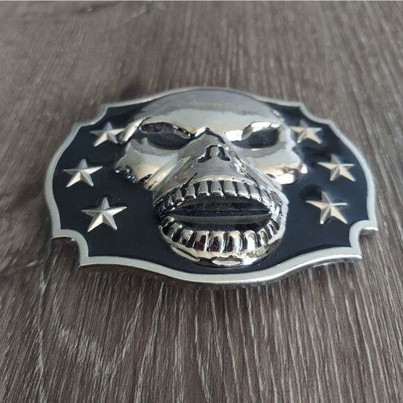 Raised 3D Skull Head Stars Gothic Vibe Motorcycle Biker Style Belt Buckle - Picture 4 of 6